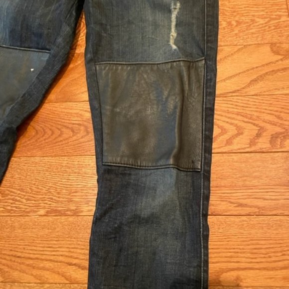 2 Pairs Guess Jeans Size 23 - Picture 9 of 11